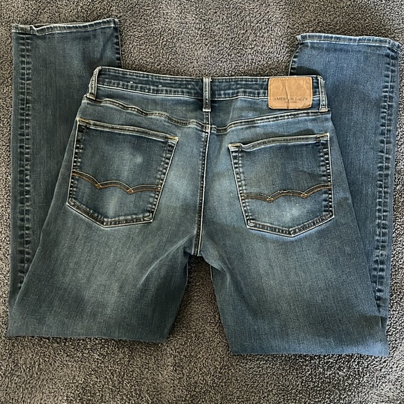 American Eagle Men's Extreme Flex Relaxed Straight Jeans 31x32 - Picture 6 of 11